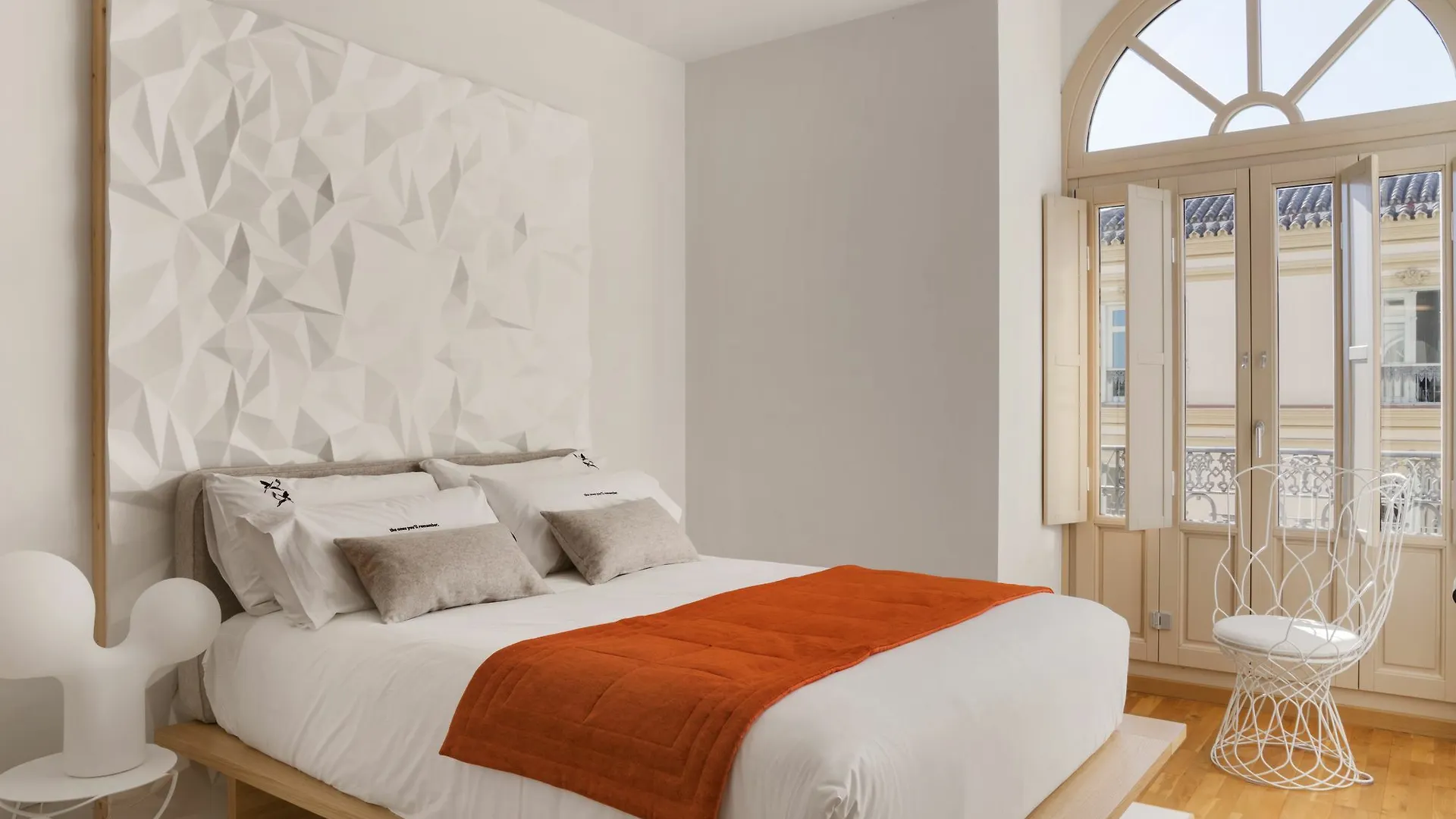 Halcyon Days Designer Apartments By Ana Locking Màlaga